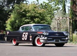 Cadillac Serie 62 + Harley Davidson WLC