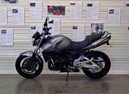 Moto Suzuki GSR600 98CV