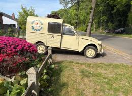 Citroen 2 CV AK400
