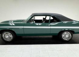 Chevrolet Nova Coupé 2 Door Sedan