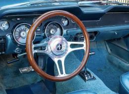 Ford Mustang Cabriolet v8