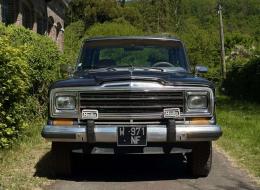 Jeep Grand Wagoneer