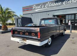Ford Pick-up F100 Custom Cab
