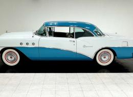 Buick Série 40 Special Riviera Coupé Hardtop