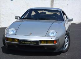 Porsche 928
