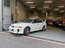 Mitsubishi Lancer MITSUBISHI Lancer Evolution V RS