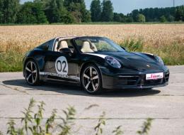 Porsche 992 Targa 4S Heritage Design Edition
