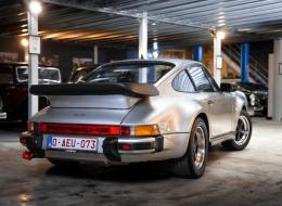 Porsche 911 Turbo 3.3L