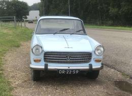 Peugeot 404