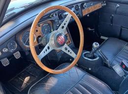 MG B GT