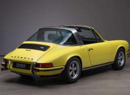 Porsche 911 S Targa 2,4 Ölklappe