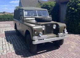 LandRover 109 Series II A