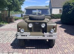 LandRover 109 Series II A