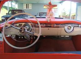 Oldsmobile 88 Holiday coupé