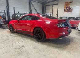 Ford Mustang Fastback 5.0 l v8 421 ch