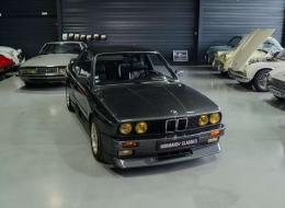 BMW Série 3 320i E30 Baur préparation Hartge 