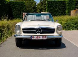 Mercedes-Benz SL 230 Pagode
