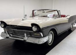 Ford Fairlane 500 Skyliner Convertible