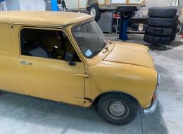 Mini Van 850 Austin