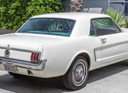 Ford Mustang Coupe V8 Pony pack