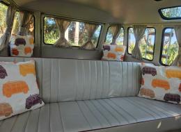 Volkswagen Combi T1 Samba Replica