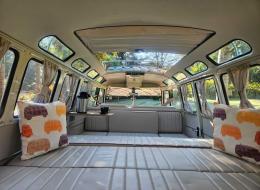 Volkswagen Combi T1 Samba Replica