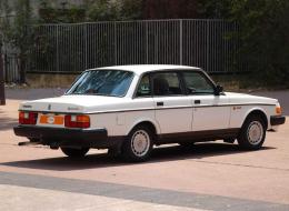 Volvo 240 GL