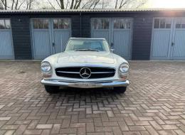Mercedes-Benz SL 250 Pagode