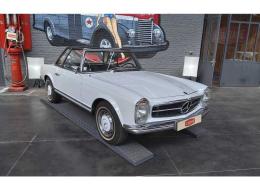 Mercedes-Benz SL 280 PAGODE