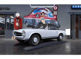 Mercedes-Benz SL 280 PAGODE