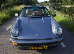 Porsche 911 Carrera
