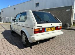 Volkswagen Golf GTI Pirelli 