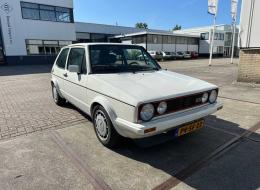 Volkswagen Golf GTI Pirelli 