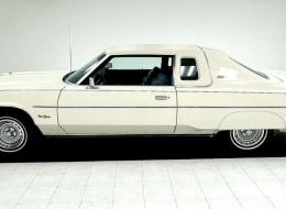 Chrysler New Yorker Brougham Coupé Hardtop