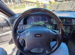 Volvo V70 R