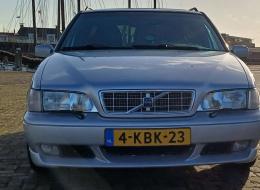 Volvo V70 R