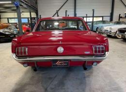 Ford Mustang Coupé V8 BVA