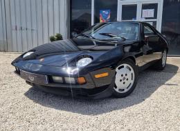 Porsche 928
