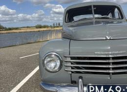 Volvo PV444