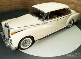 Mercedes-Benz 300 Adenauer