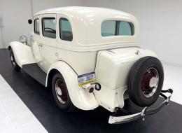 Ford Deluxe 40 Fordor Sedan