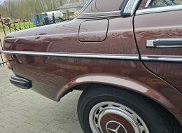 Mercedes-Benz 240 D W123