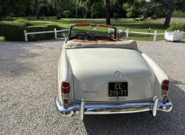 Mercedes-Benz Ponton 220 SE Cabriolet