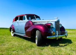 Packard 120 Cabriolet Sedan