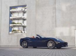 Ferrari California | Blu Pozzi | Dealer Maintained