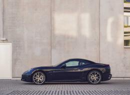 Ferrari California | Blu Pozzi | Dealer Maintained