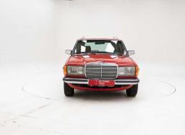 Mercedes-Benz 300 W123 TD '80 CH18691
