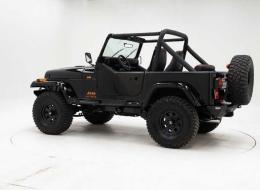 Jeep Wrangler RestoMod '90 CH42866