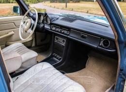 Mercedes-Benz 200 W115 Automatique