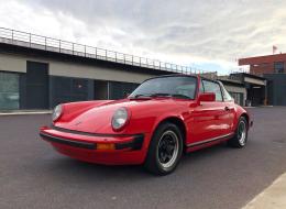 Porsche 911 TARGA SC